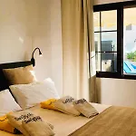 וילה With Heated Pool & Jacuzzi