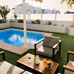 וילה With Heated Pool & Jacuzzi *