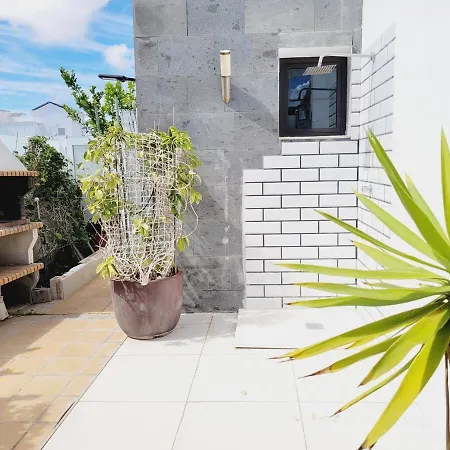 Villa With Heated Pool & Jacuzzi Playa Blanca (Lanzarote)