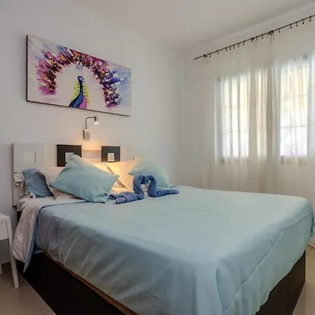 With Heated Pool & Jacuzzi * Playa Blanca (Lanzarote)
