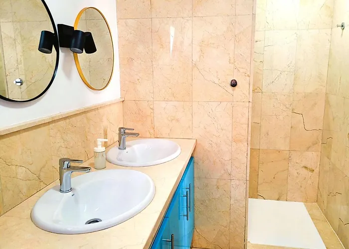 With Heated Pool & Jacuzzi Playa Blanca (Lanzarote)