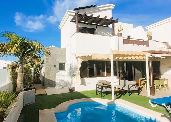 With Heated Pool & Jacuzzi * Playa Blanca (Lanzarote)