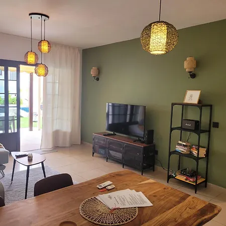 Вилла With Heated Pool & Jacuzzi *