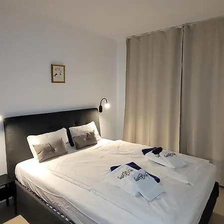 With Heated Pool & Jacuzzi Вилла Коста Бланка