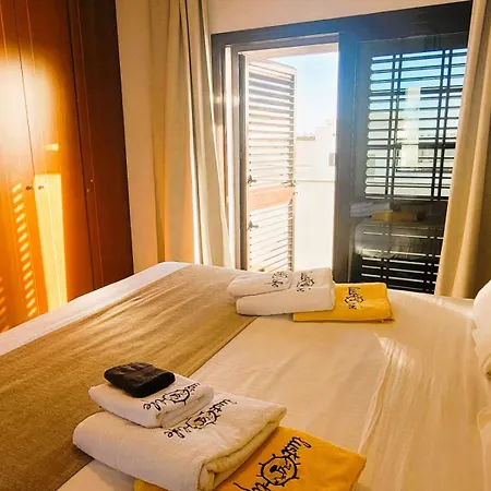 Вилла With Heated Pool & Jacuzzi