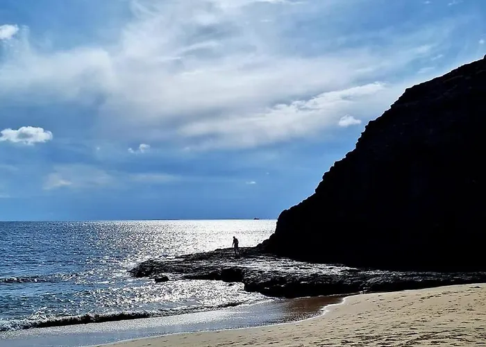 With Heated Pool & Jacuzzi 빌라 *