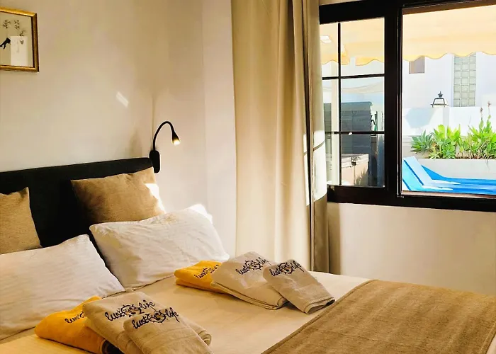 빌라 With Heated Pool & Jacuzzi